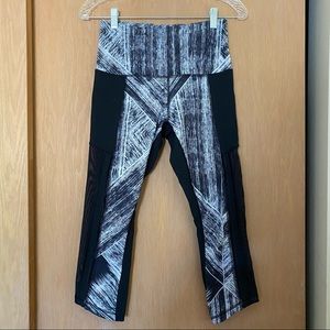 EUC - Lululemon 3/4 Leggings